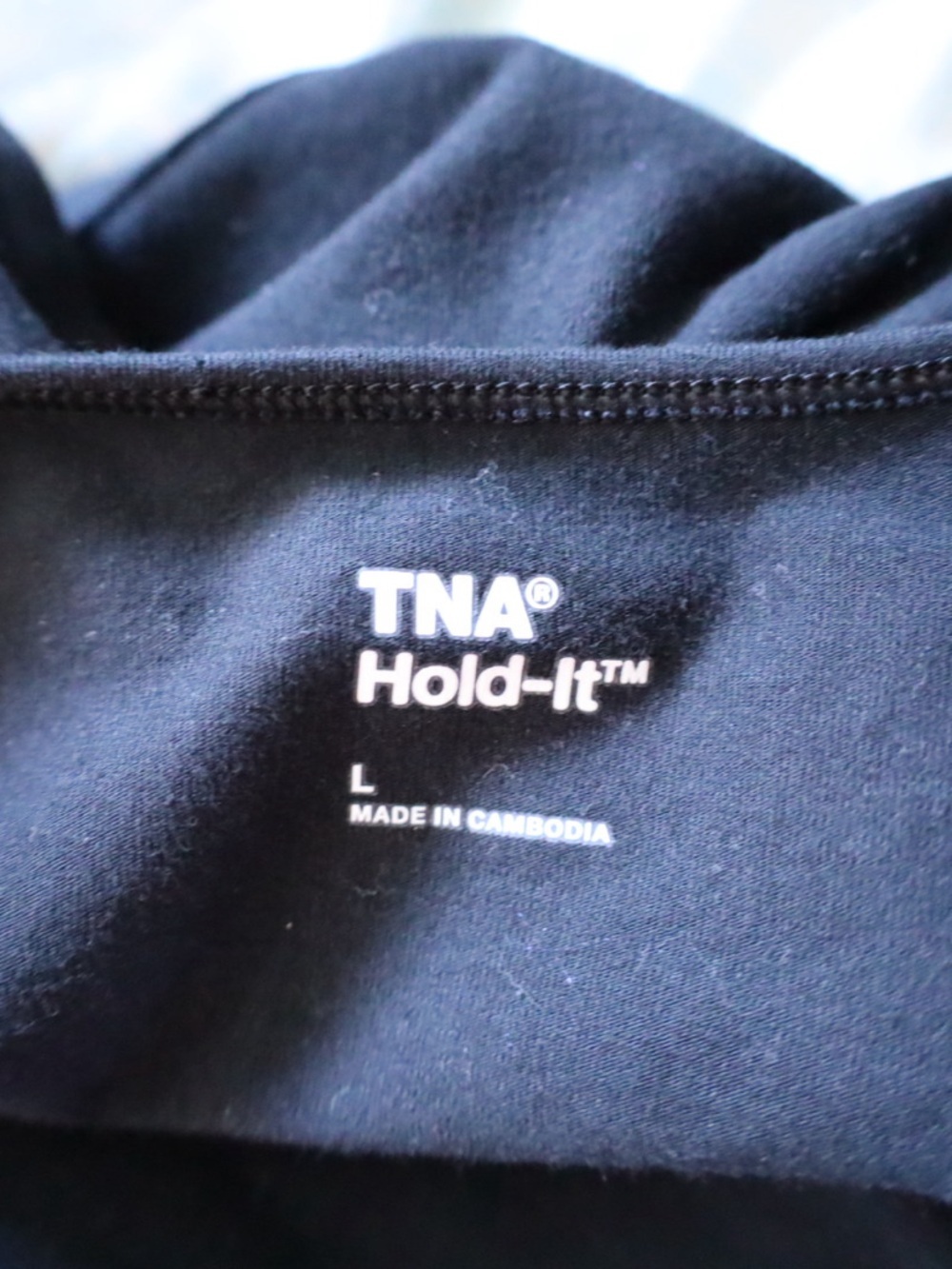 Aritzia Tna Hold-It™ Times T-Shirt in Black Womens Size Large - Picture 10 of 10